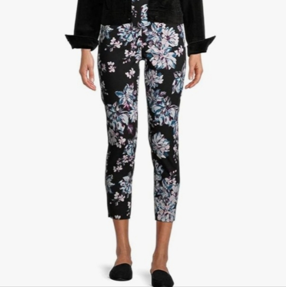 Time and Tru black floral cropped pants sz 12